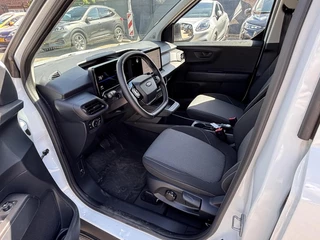 Ford E-Transit Courier