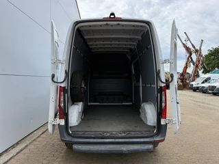 Mercedes-Benz eSprinter