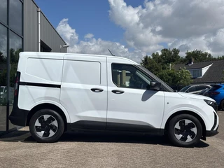 Ford E-Transit Courier